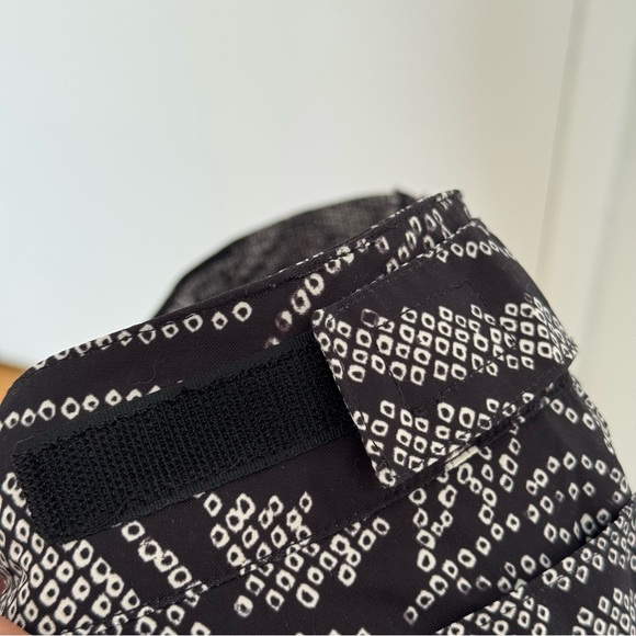 New Free People Movement Bunny Slope Printed Ski Pants In Midnight
Combo - Picture 13 of 16